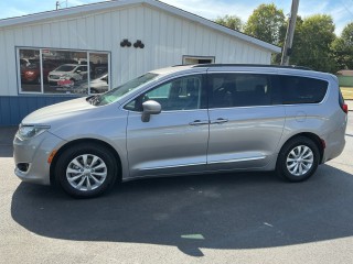 Image for 2017 Chrysler Pacifica Touring L ID: 6891036