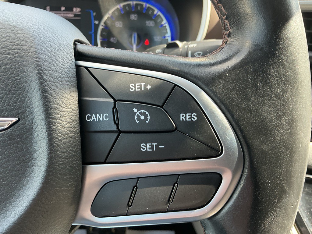 2017 Chrysler Pacifica Image 20