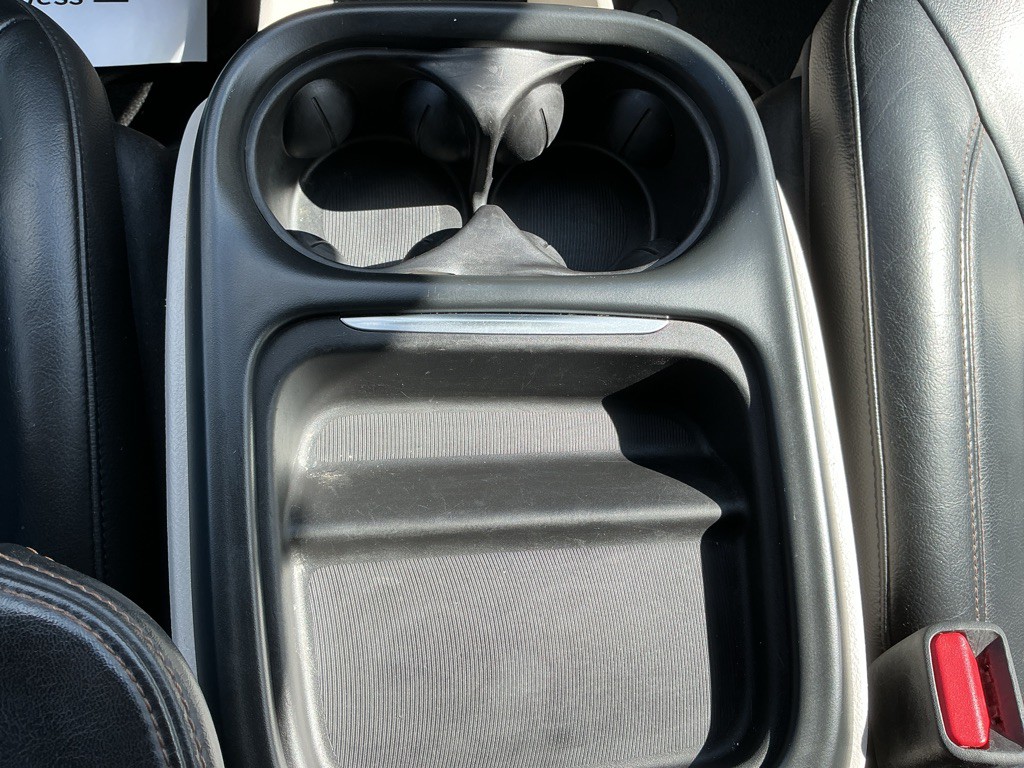 2017 Chrysler Pacifica Image 29