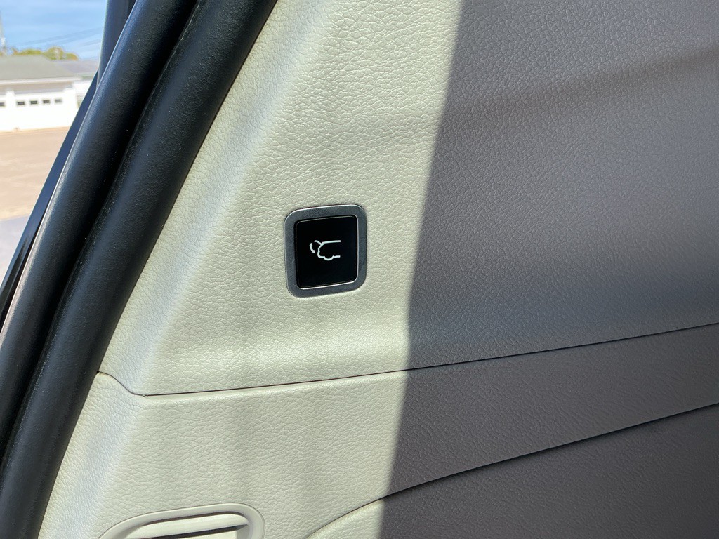 2017 Chrysler Pacifica Image 33