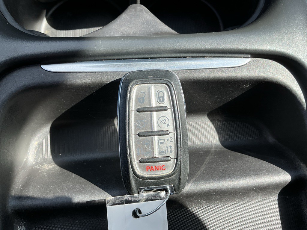 2017 Chrysler Pacifica Image 34