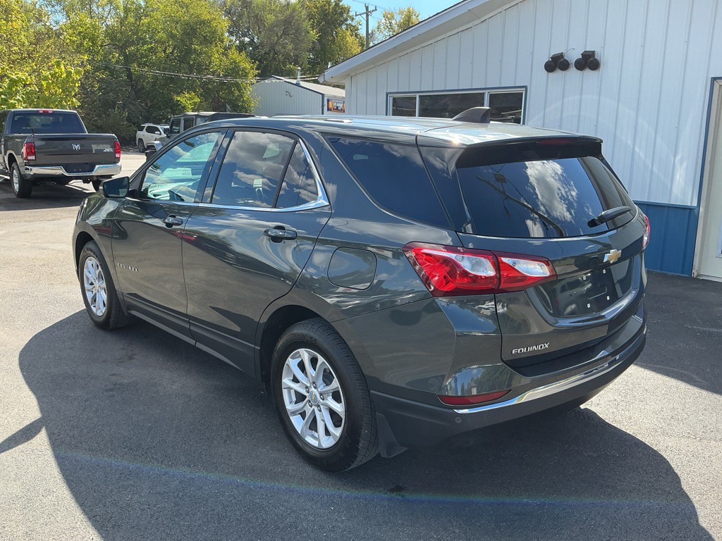 2018 Chevrolet Equinox Image 2