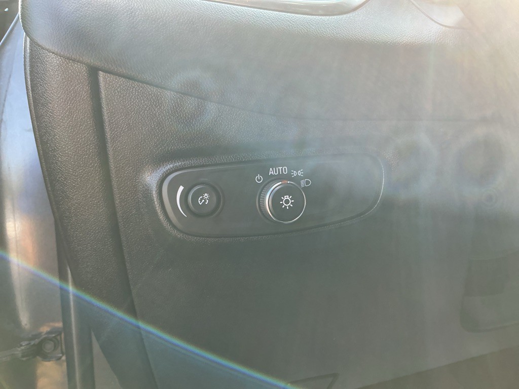 2018 Chevrolet Equinox Image 15