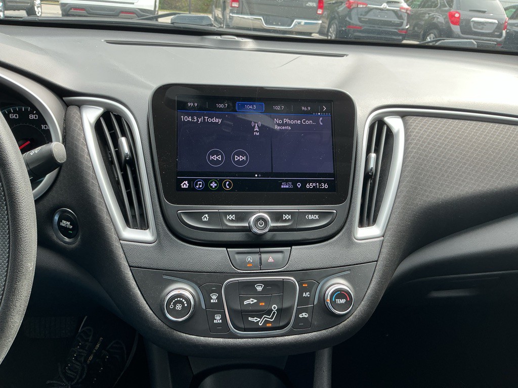 2020 Chevrolet Malibu Image 20