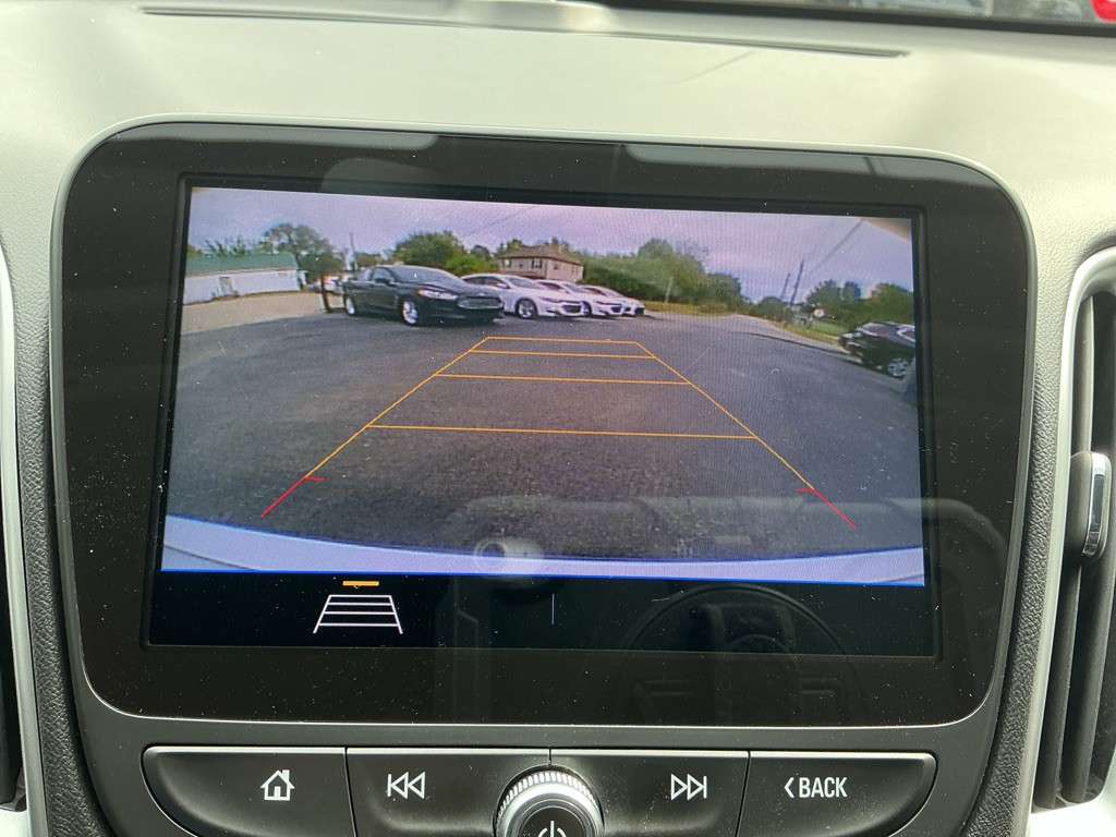 2020 Chevrolet Malibu Image 21