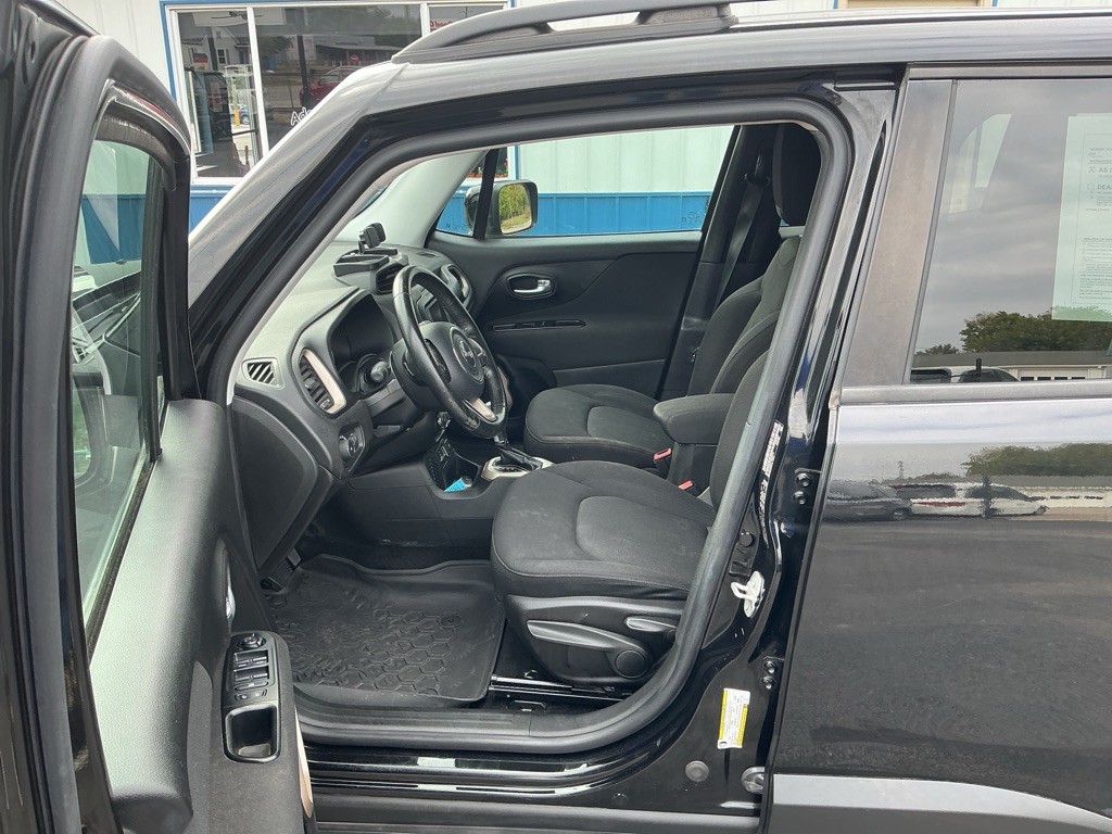 2016 Jeep Renegade Image 7
