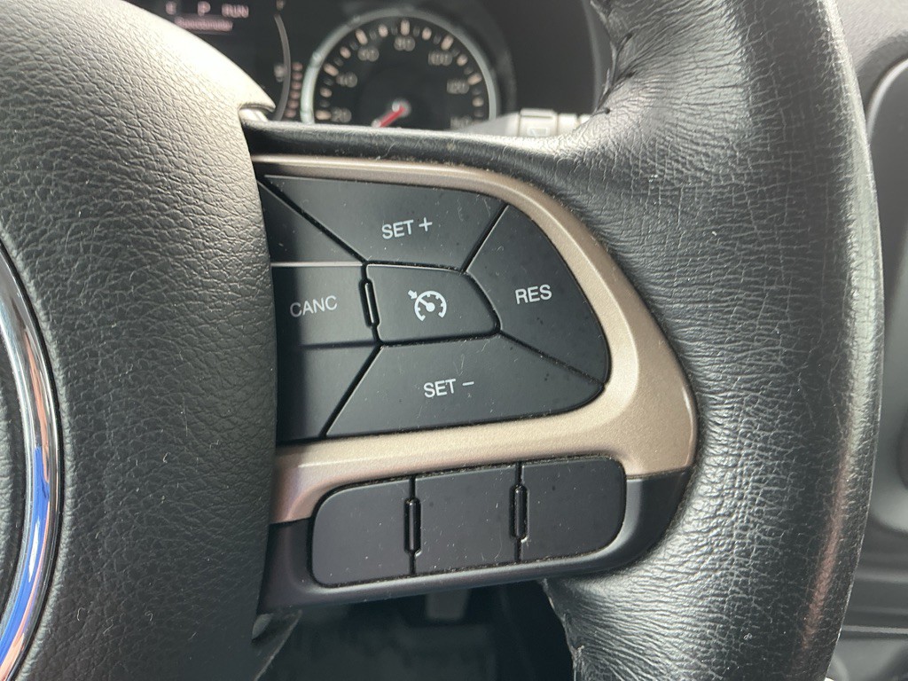 2016 Jeep Renegade Image 19