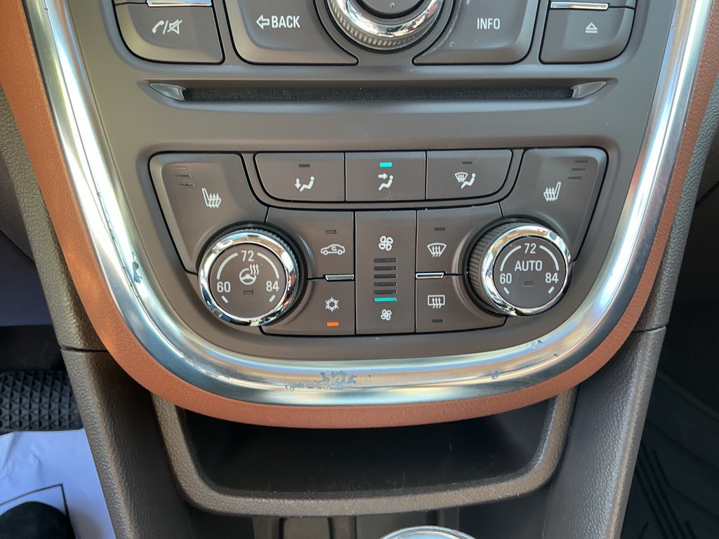2015 Buick Enclave Image 24