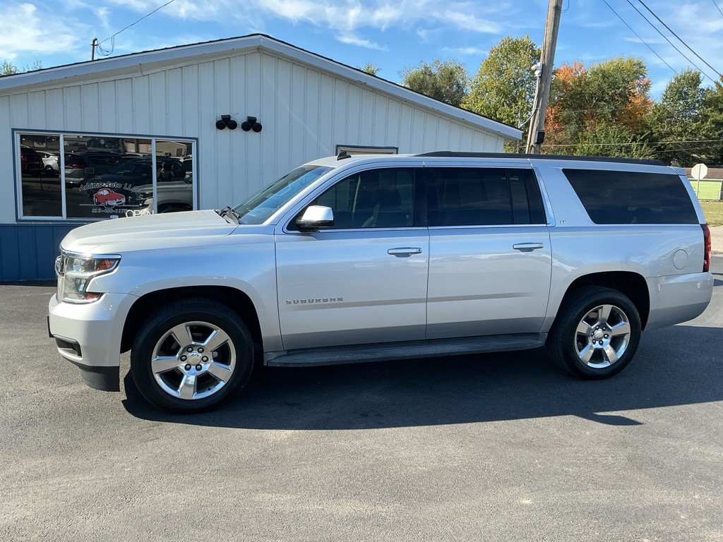 2015 Chevrolet Suburban Image 1