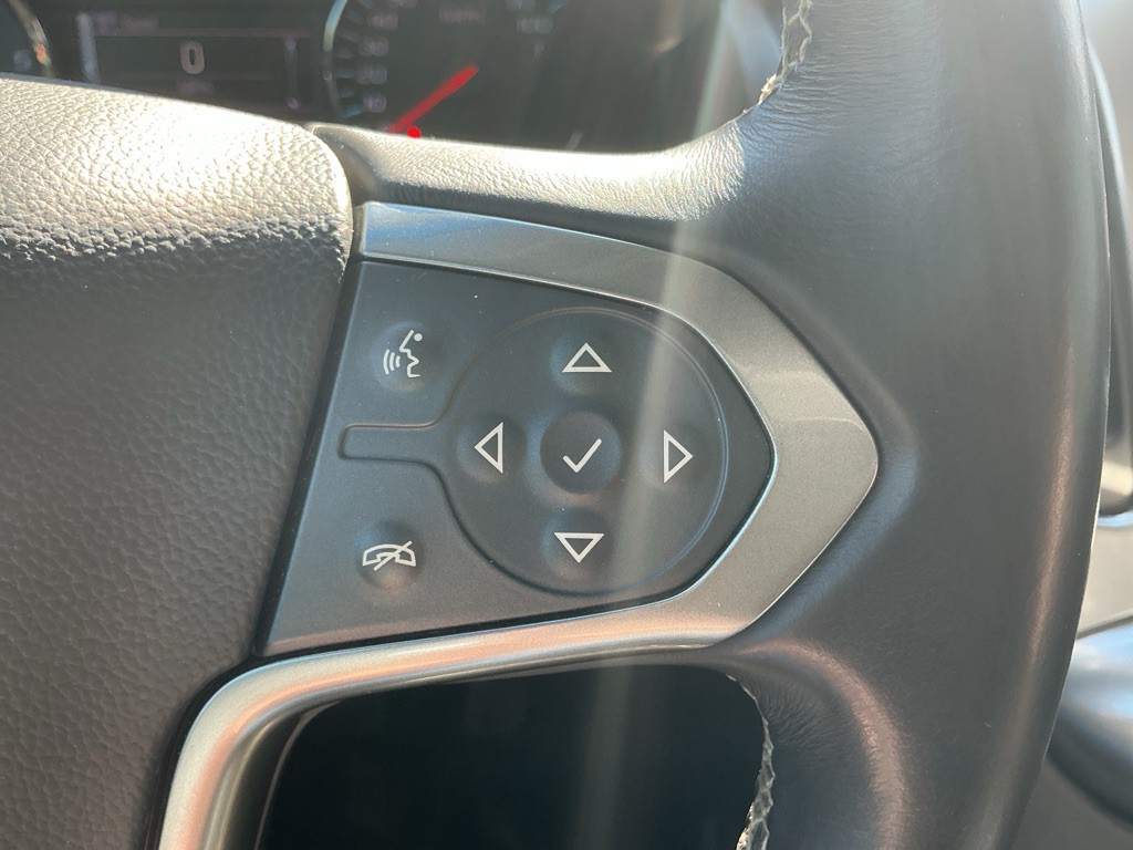 2015 Chevrolet Suburban Image 21