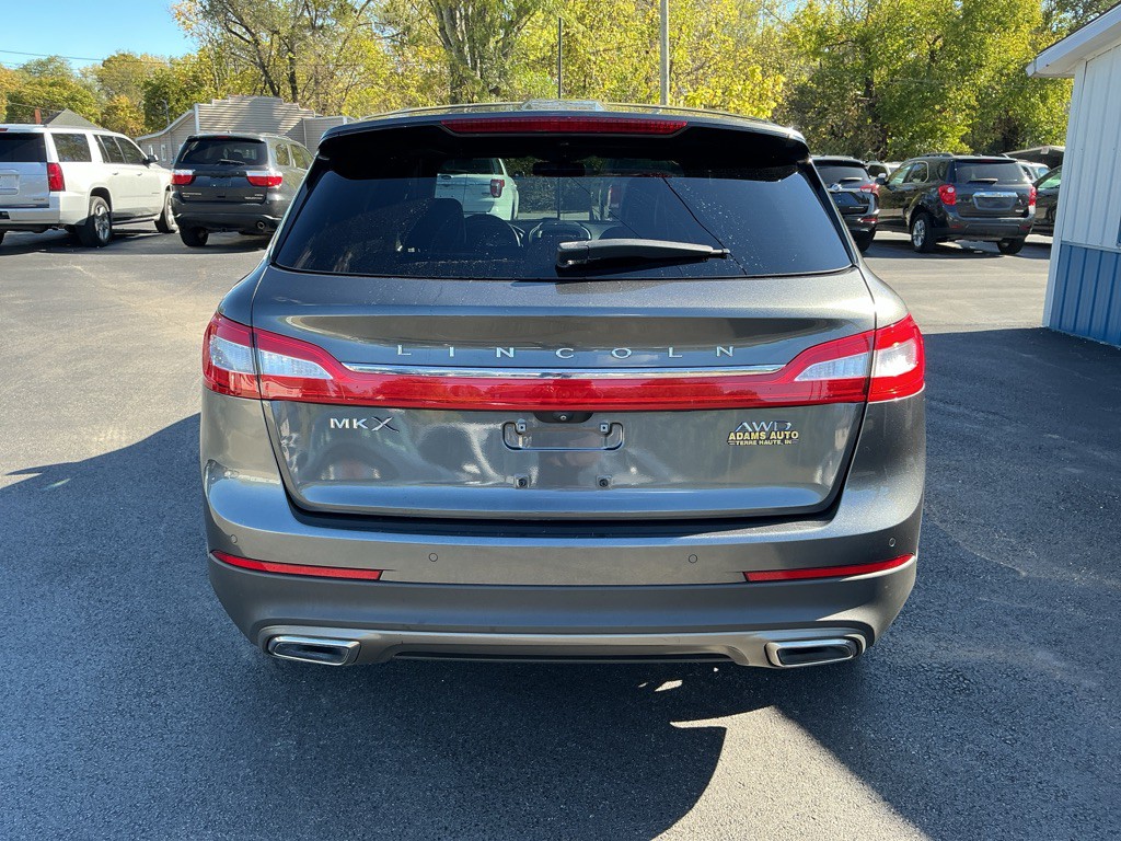 2017 Lincoln MKX Image 3
