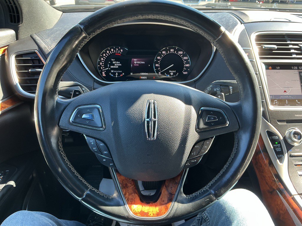 2017 Lincoln MKX Image 16