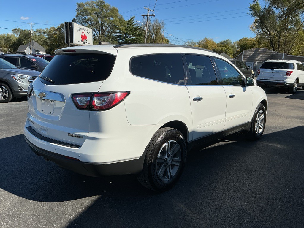 2017 Chevrolet Traverse Image 4