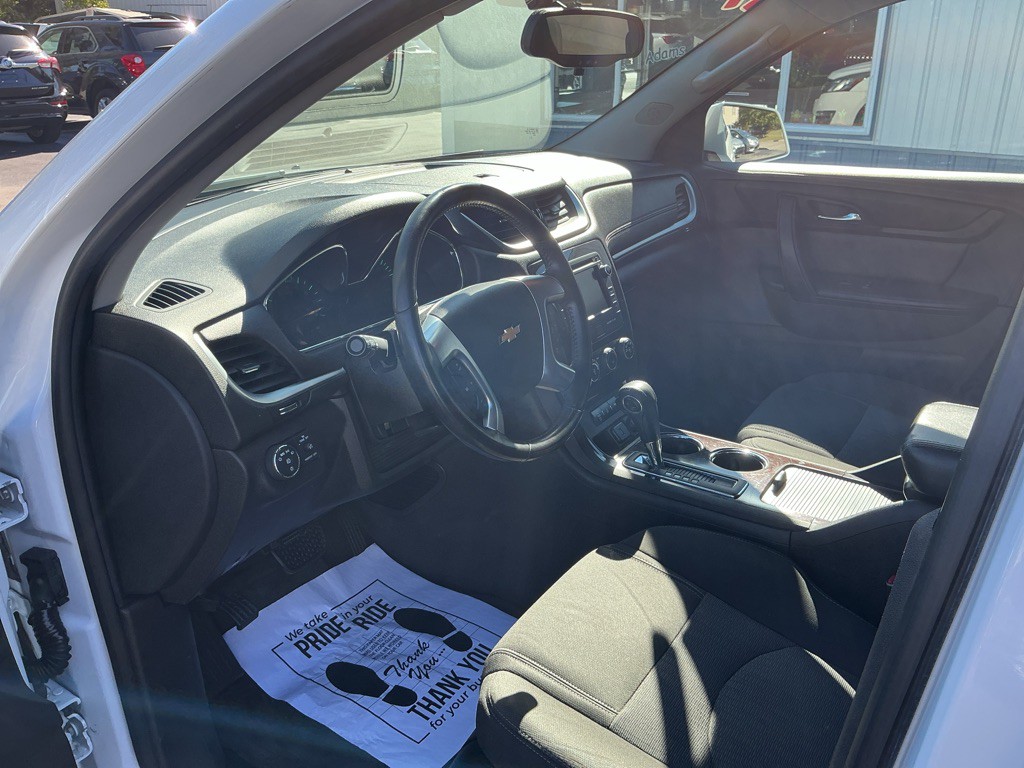 2017 Chevrolet Traverse Image 8