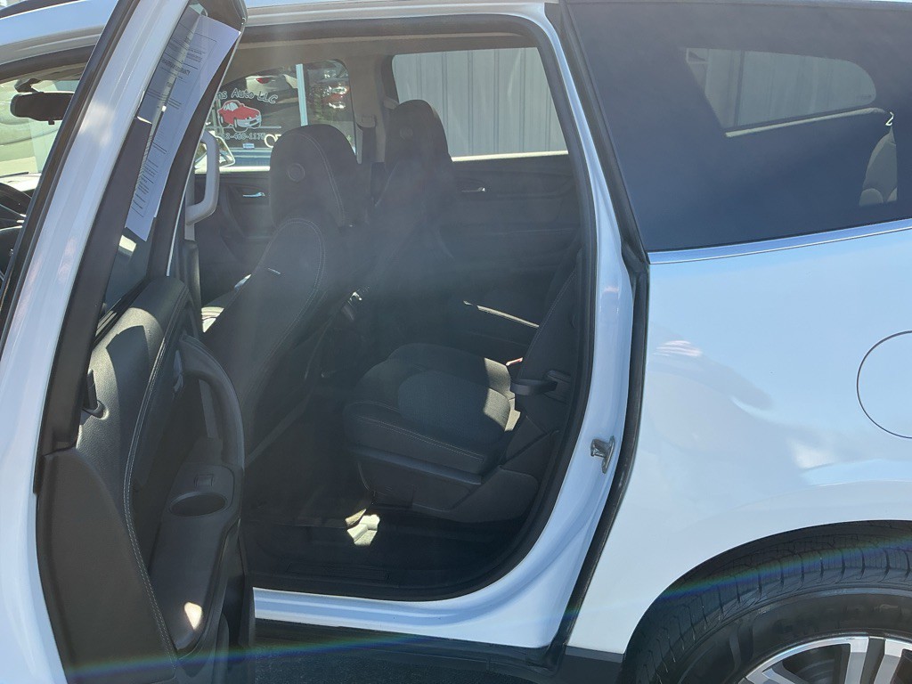 2017 Chevrolet Traverse Image 10