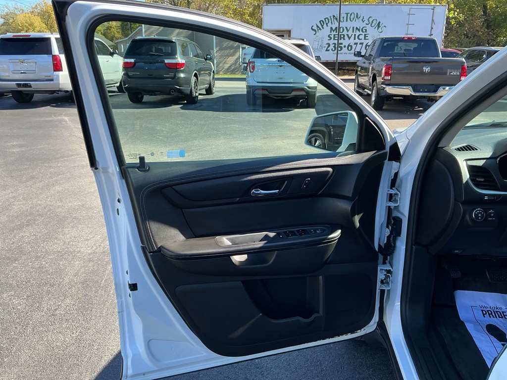 2017 Chevrolet Traverse Image 14