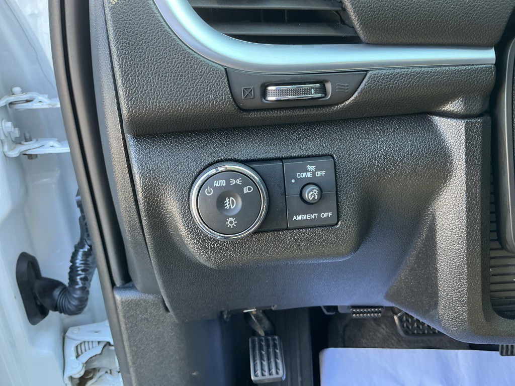 2017 Chevrolet Traverse Image 16