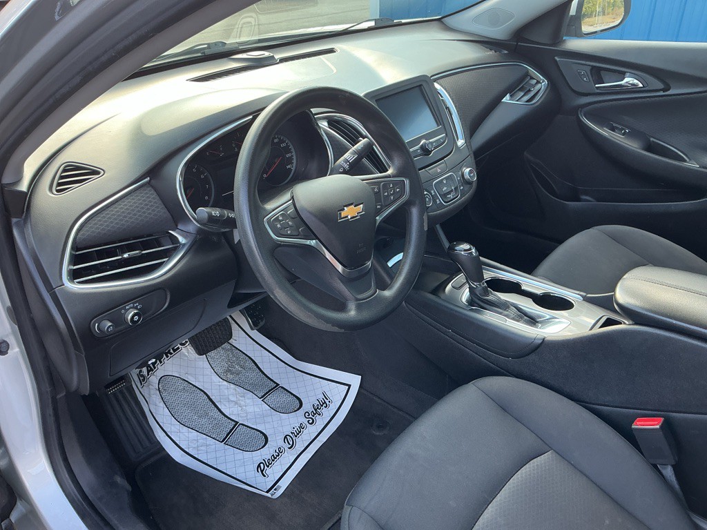 2018 Chevrolet Malibu Image 8