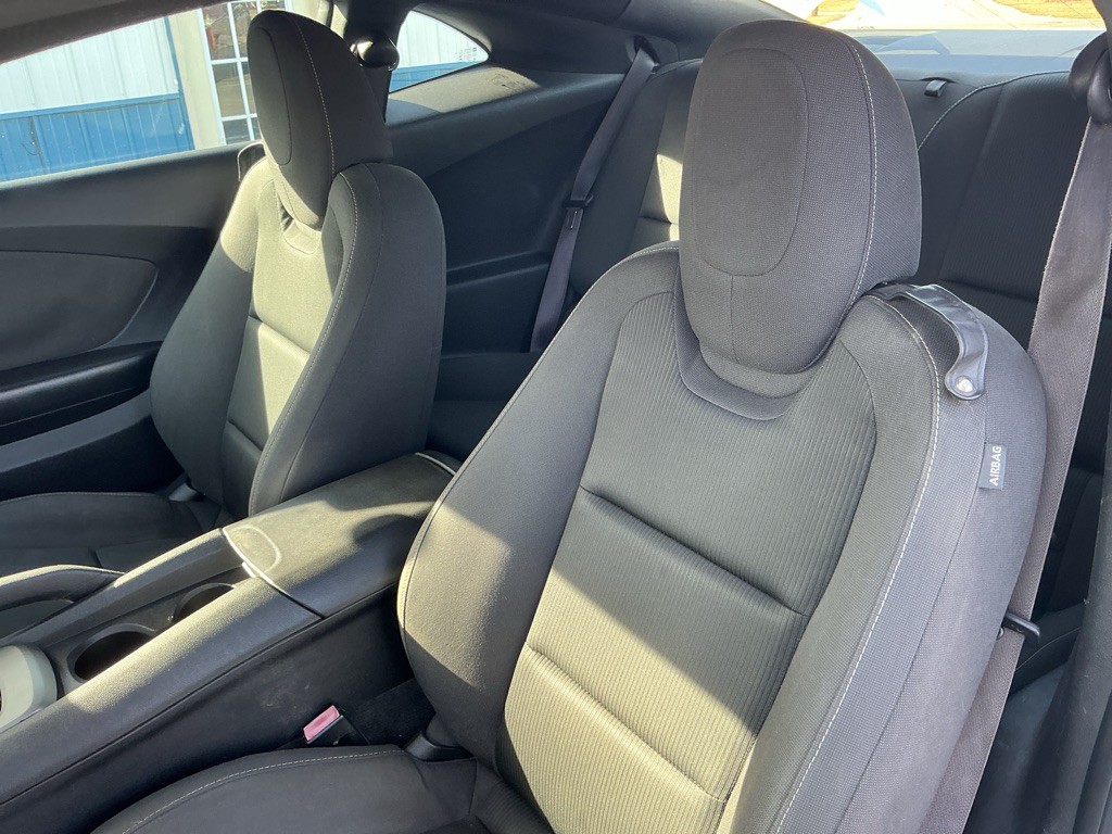 2015 Chevrolet Camaro Image 9