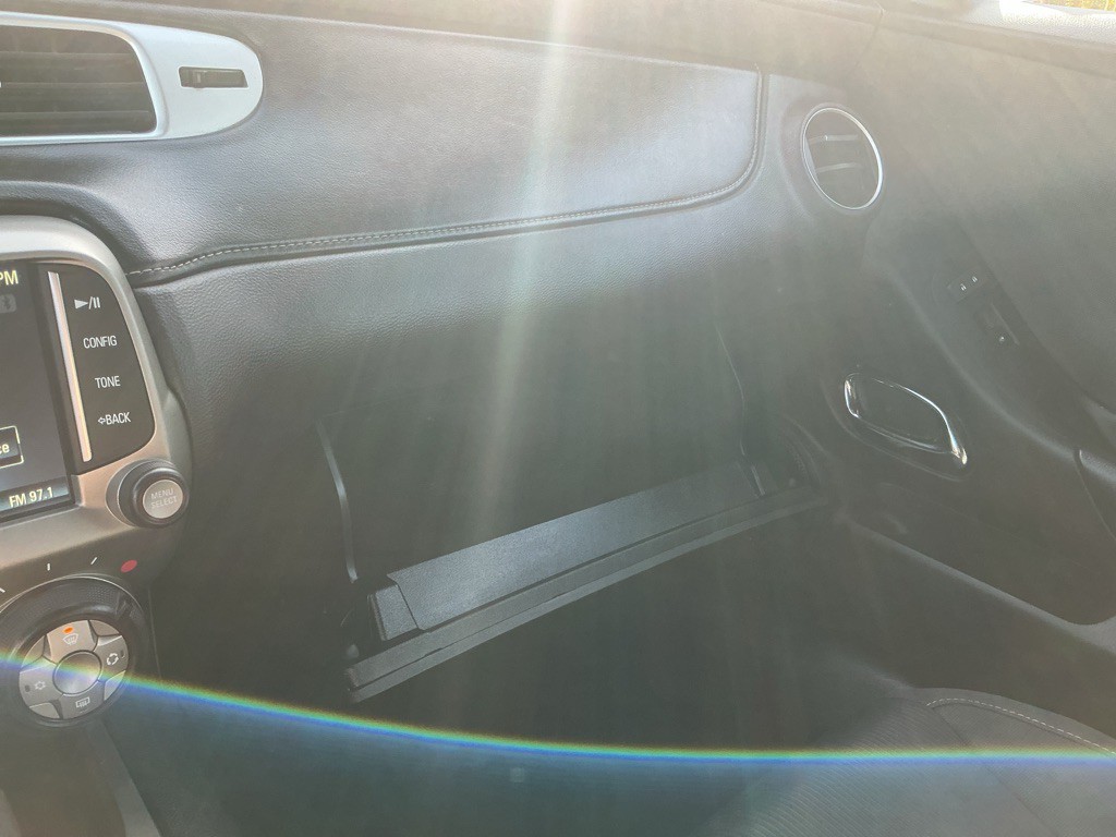 2015 Chevrolet Camaro Image 26