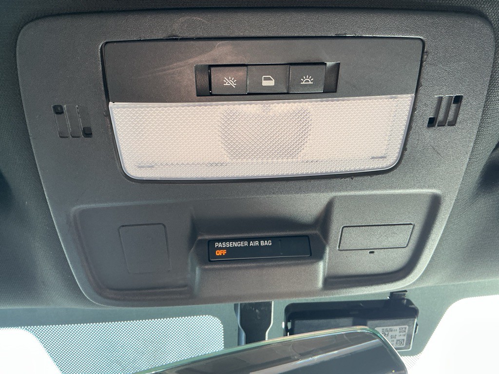 2015 Chevrolet Camaro Image 29