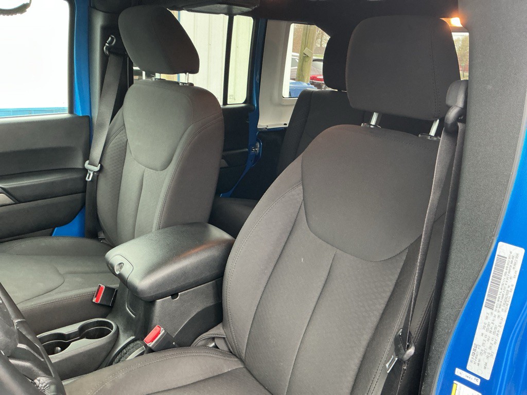 2016 Jeep Wrangler Unlimited Image 9