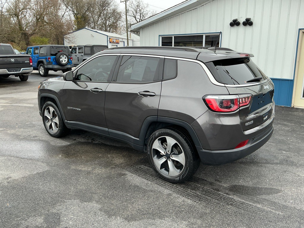 2018 Jeep Compass Image 2