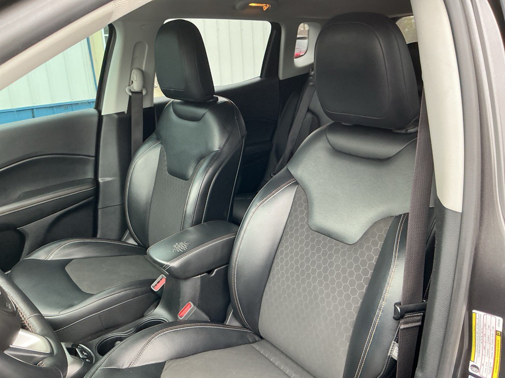 2018 Jeep Compass Image 9