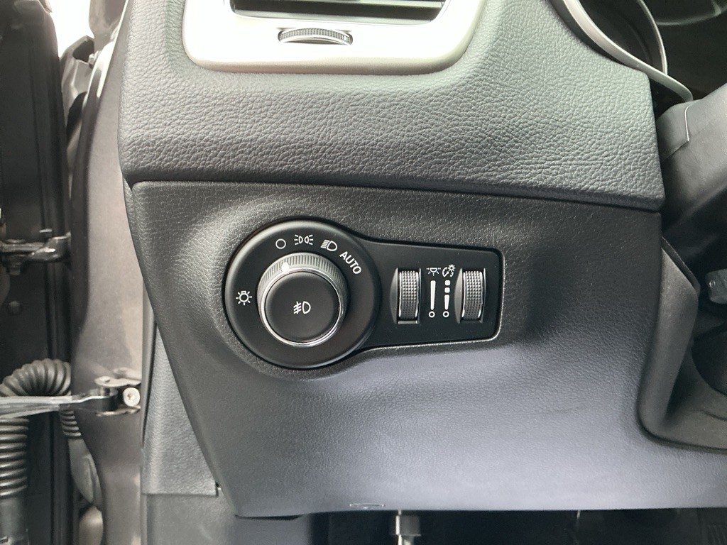 2018 Jeep Compass Image 15