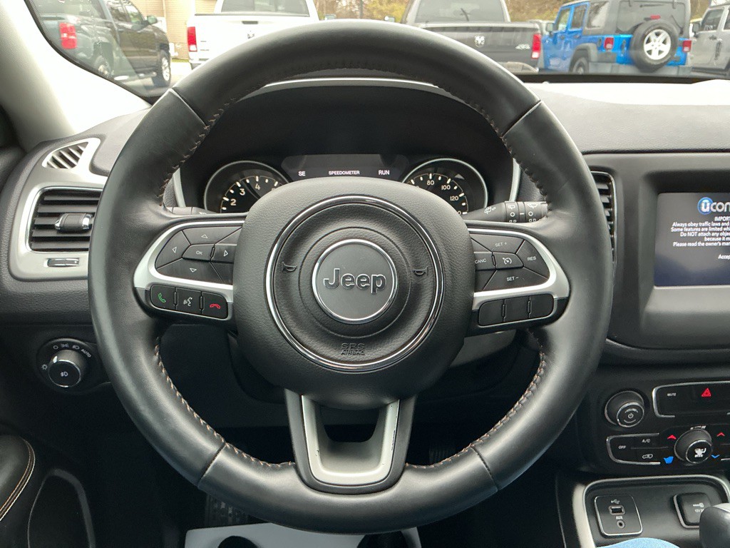 2018 Jeep Compass Image 16