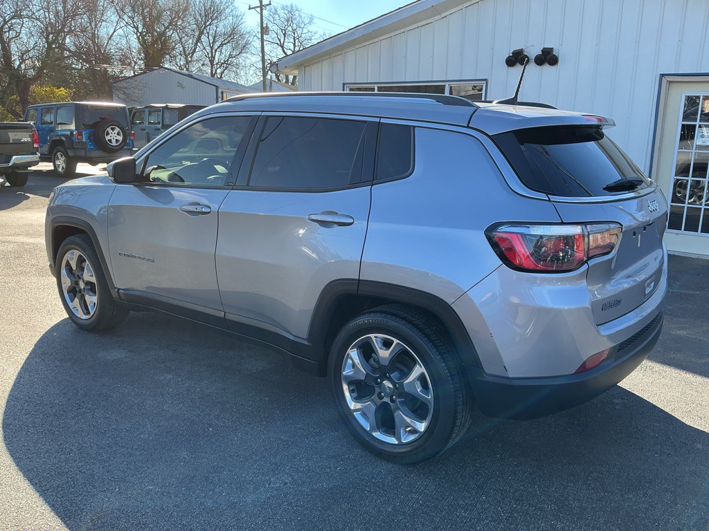 2019 Jeep Compass Image 2