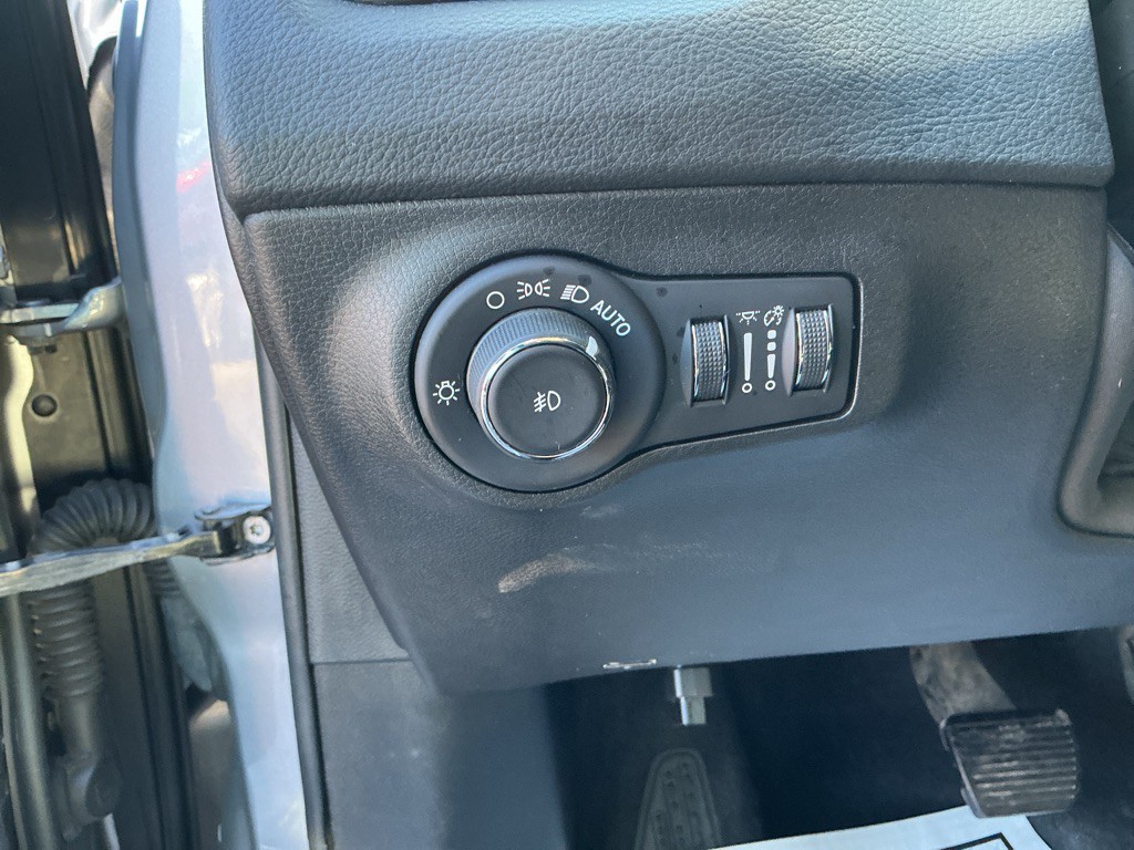 2019 Jeep Compass Image 15