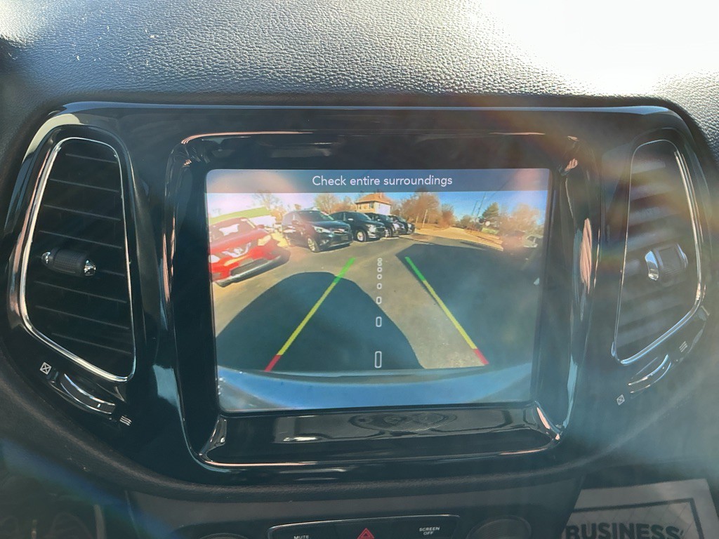 2019 Jeep Compass Image 21