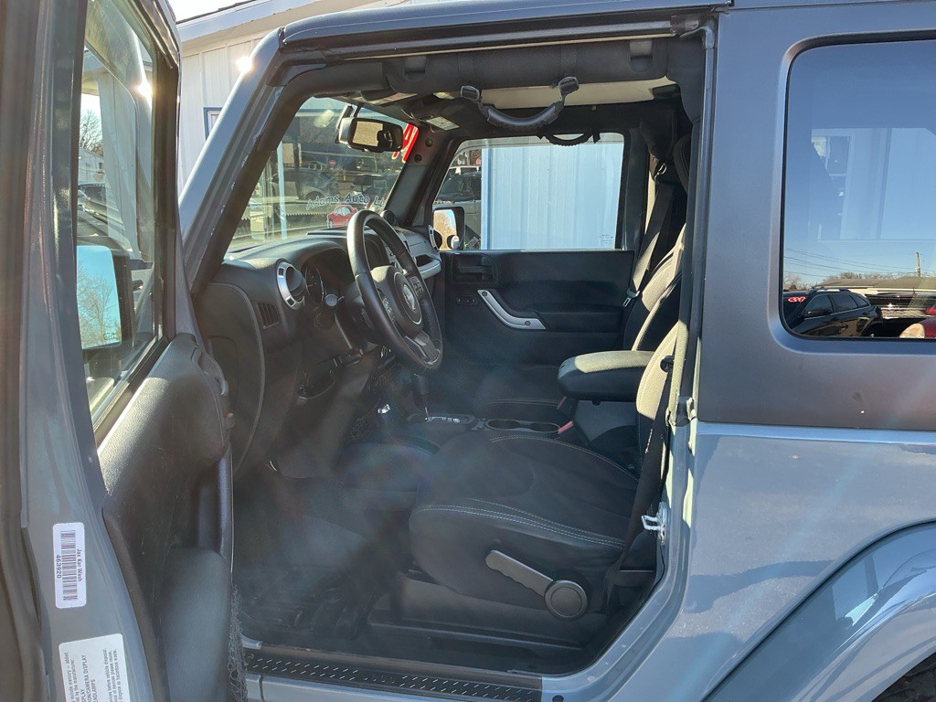 2014 Jeep Wrangler Image 7