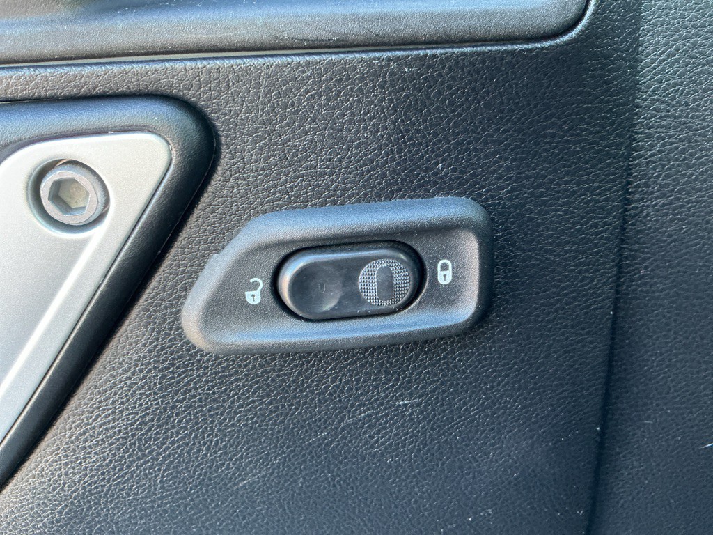 2014 Jeep Wrangler Image 12