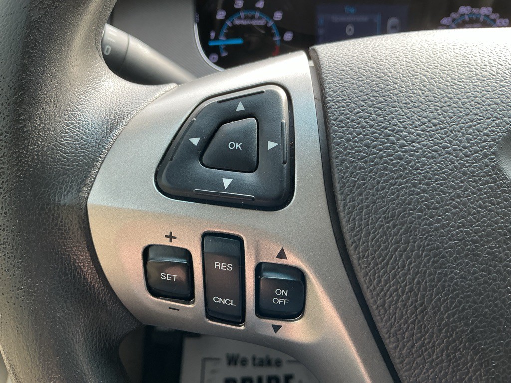 2017 Ford Taurus Image 18