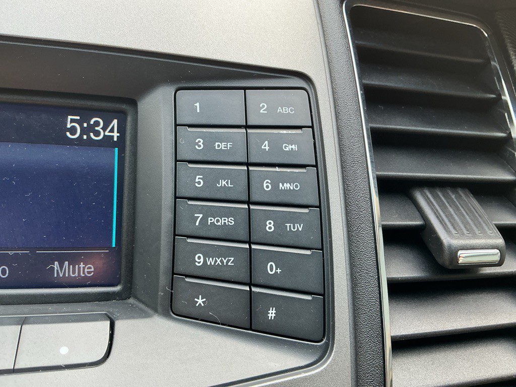 2017 Ford Taurus Image 23