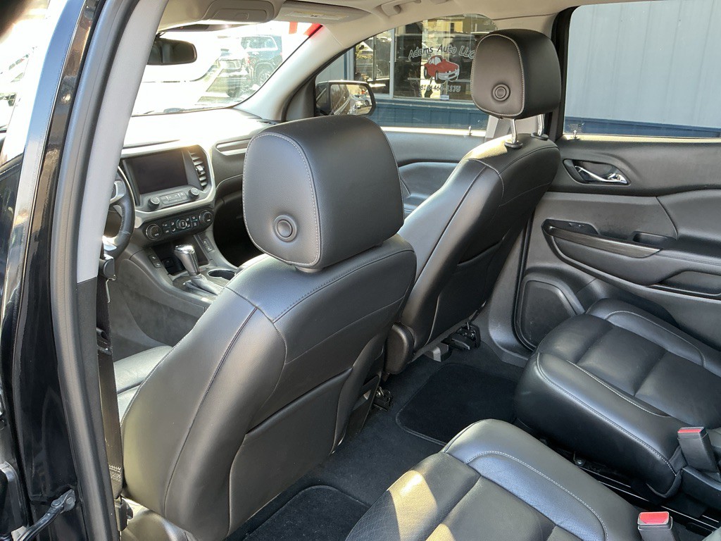 2017 GMC Acadia Image 11
