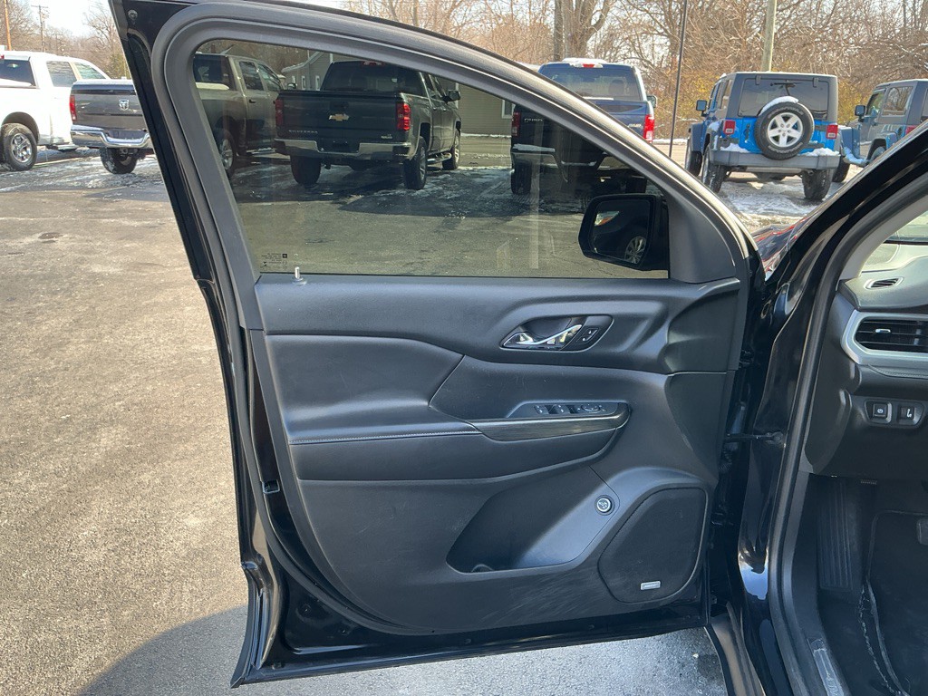 2017 GMC Acadia Image 14