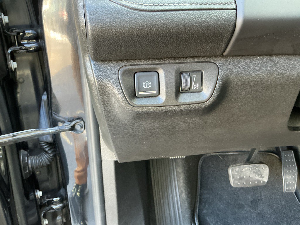 2017 GMC Acadia Image 18