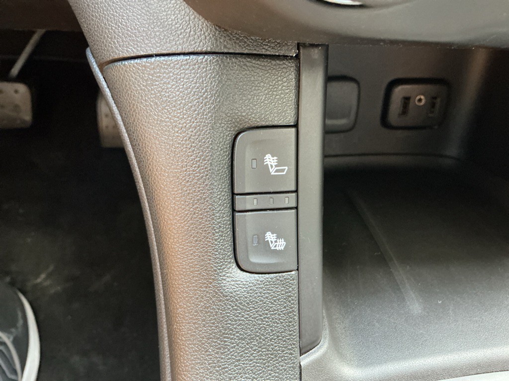 2017 GMC Acadia Image 29