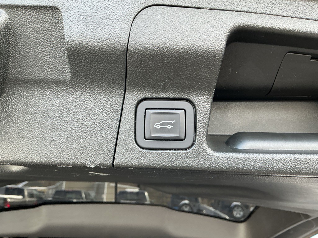 2017 GMC Acadia Image 40