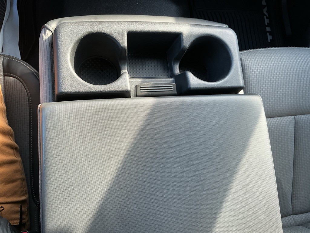 2018 Nissan Titan Image 30