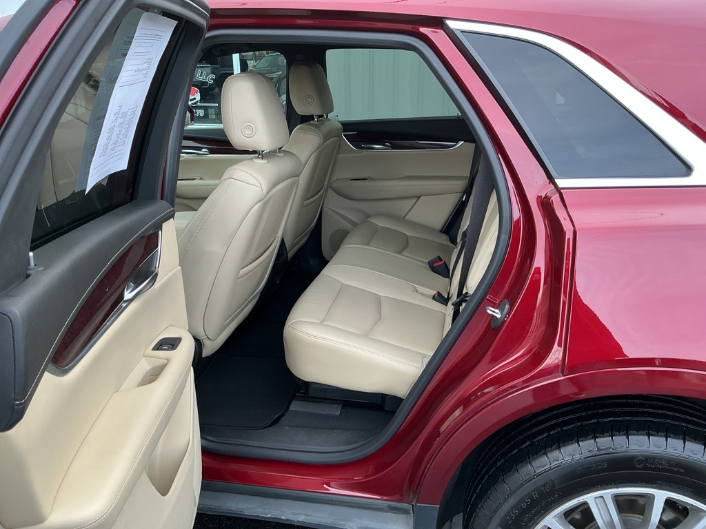 2017 Cadillac XT5 Image 10