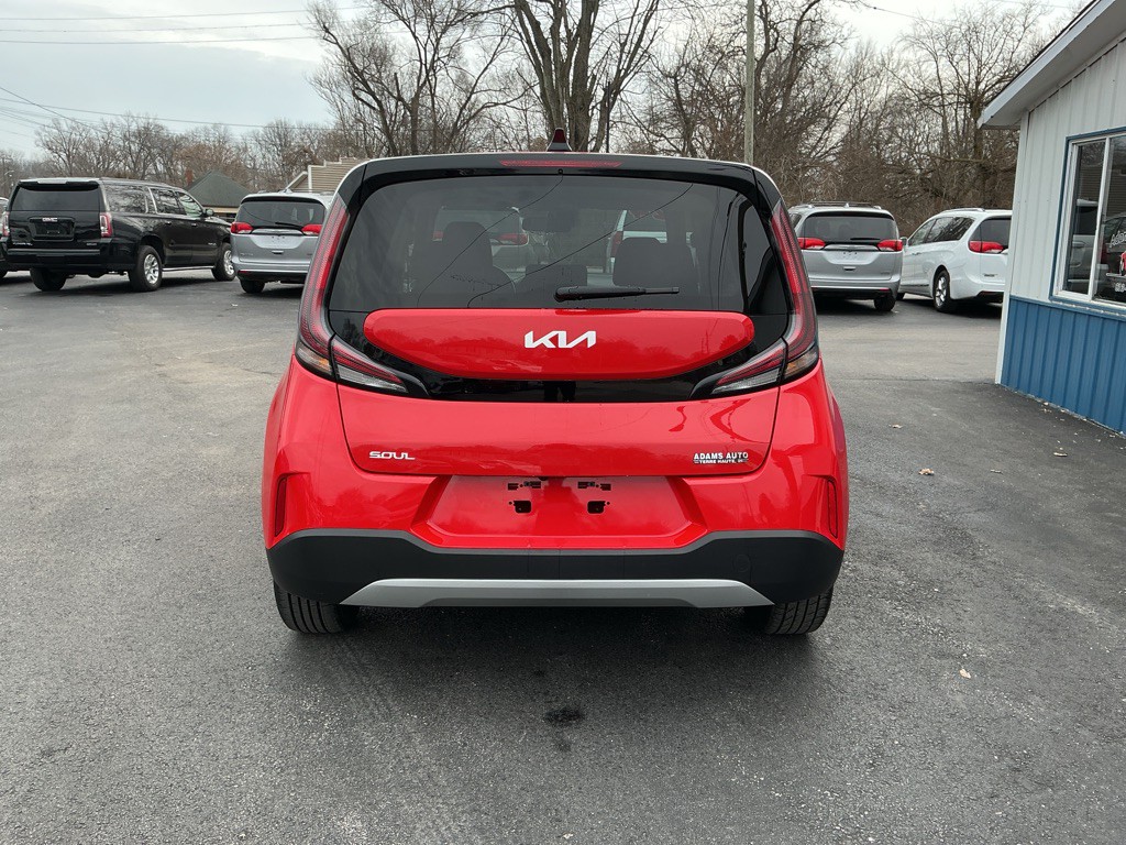 2024 Kia Soul Image 3