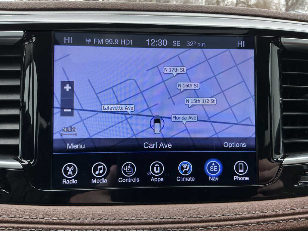 2017 Chrysler Pacifica Image 23