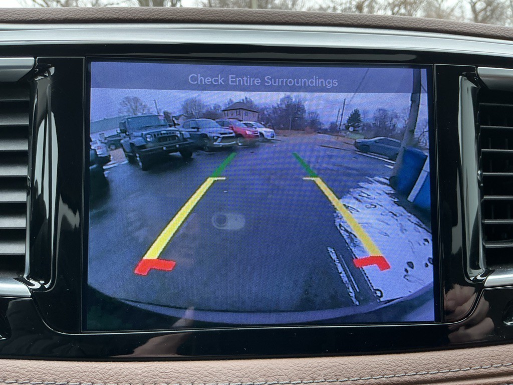 2017 Chrysler Pacifica Image 25