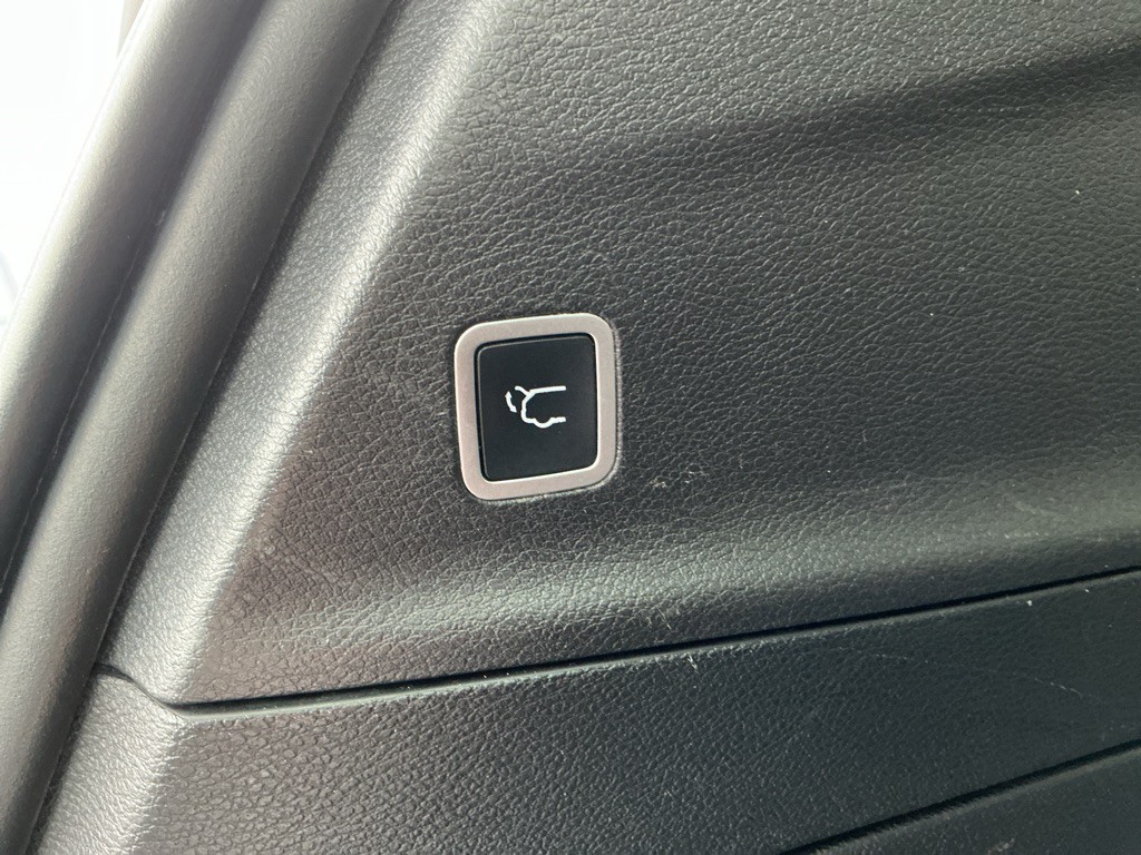 2017 Chrysler Pacifica Image 41