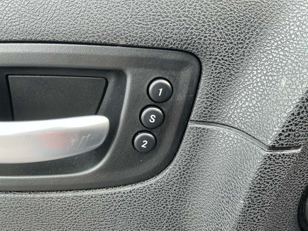 2018 Chrysler 300 Image 14