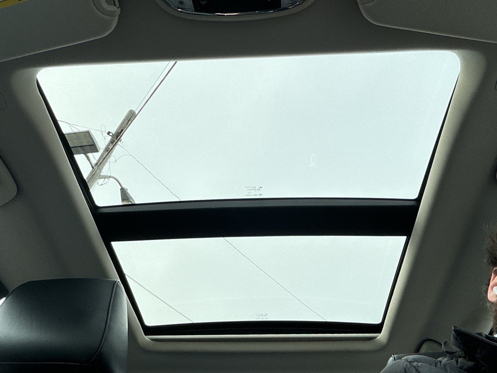 2018 Chrysler 300 Image 33